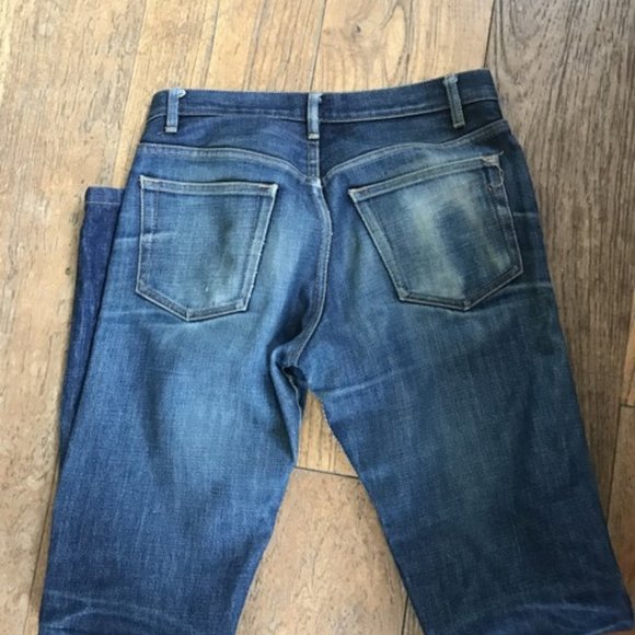 A.P.C. Well Worn Amazing Dark Rinse New Standard - Picture 2 of 5